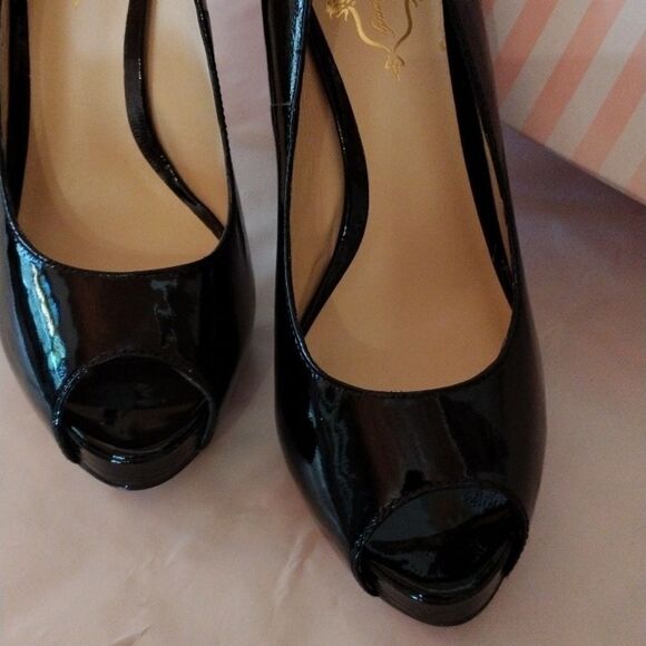 Footcandy Black Patent Peep Toe Pump - Picture 10 of 11